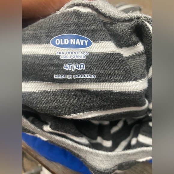 Lot of 3 boys long sleeve shirts size 5-6. Tommy Bahama button down fleece 2 tee - Picture 9 of 9